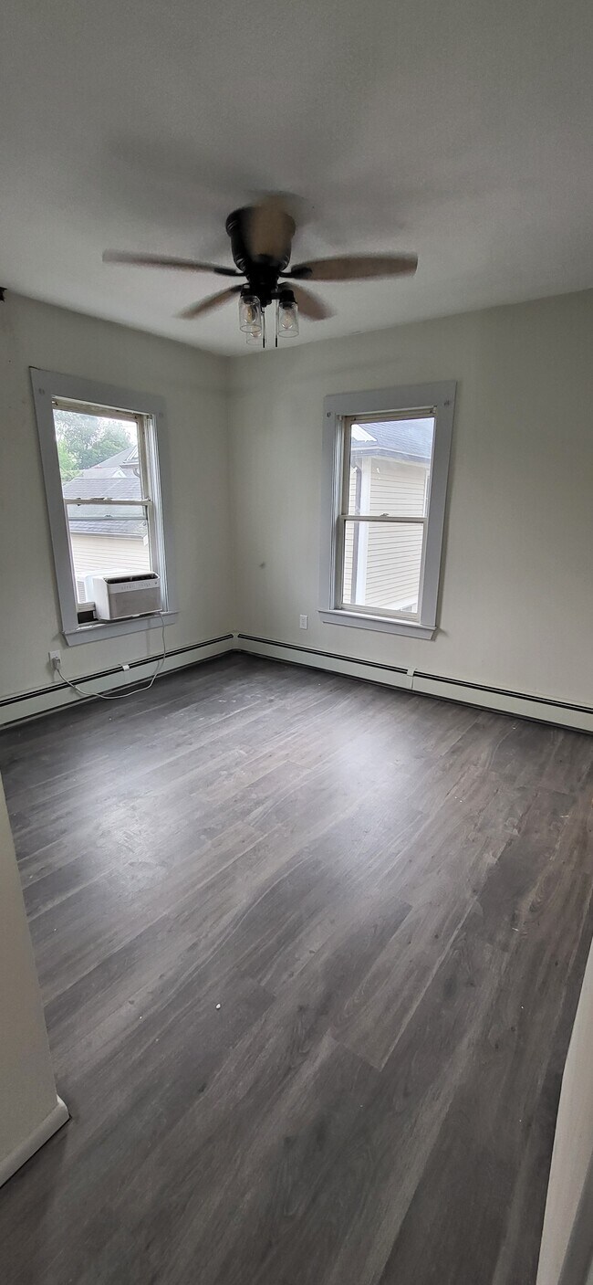 living room - 62A Clifton St