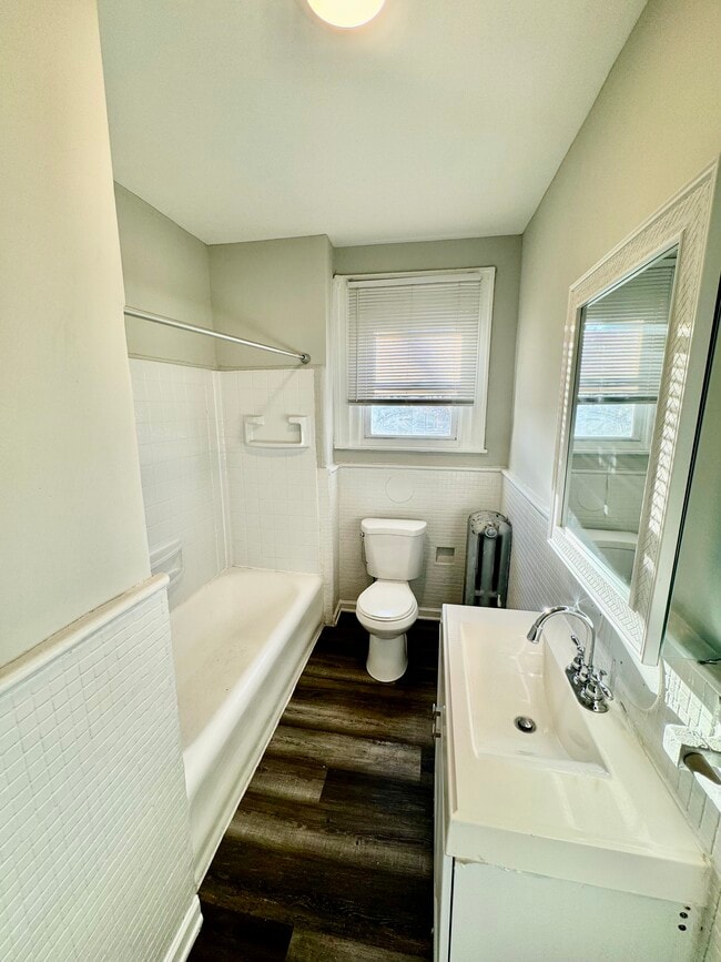 Building Photo - 5388 Hazelhurst St