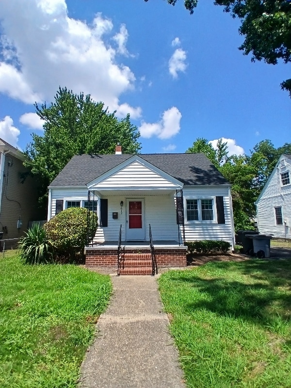 Primary Photo - 612 Lee St