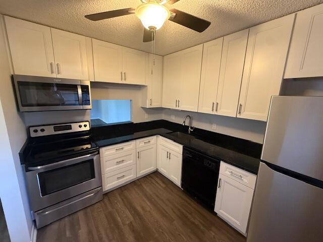 Building Photo - 2828 Casita Way