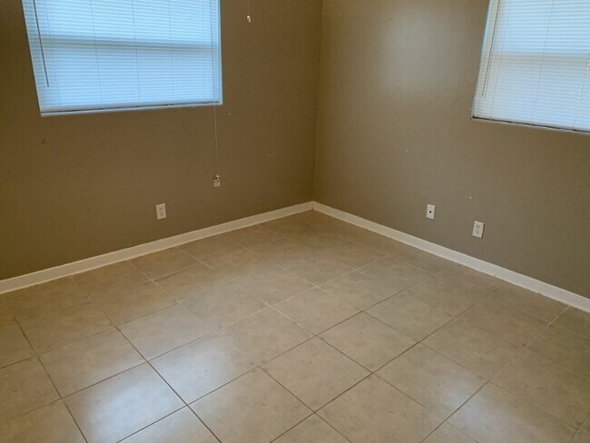Foto del edificio - 628 Stiles Ave