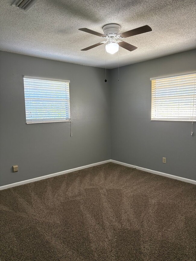 Foto del edificio - Home Near Lake Jackson