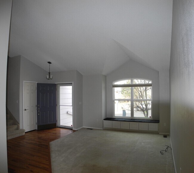 Foto del edificio - 4420 Stonehaven Dr