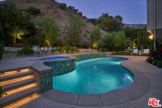Building Photo - 6435 Innsdale Dr