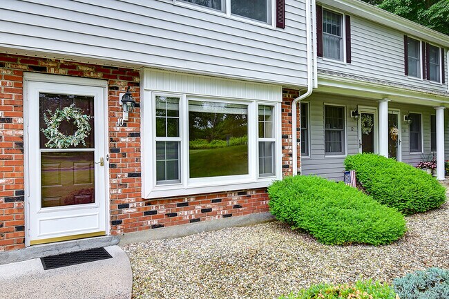 Foto del edificio - 10 Lexington Ct