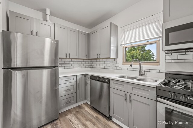 Foto principal - 7320 N Rogers Ave