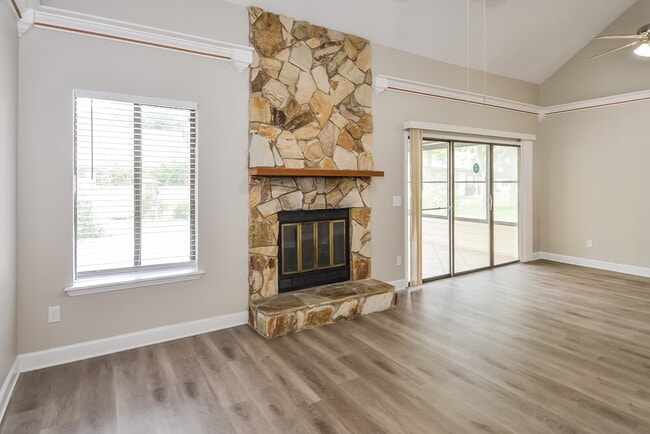 Building Photo - 4137 Rollingwood Ct