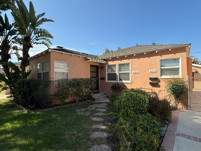 Building Photo - 431 N Catalina St