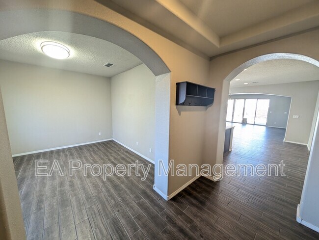 Building Photo - 3905 Mountain Trail Loop NE