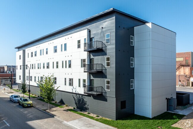 Foto del edificio - The Delaware - Luxury Apartment's in Mason City!