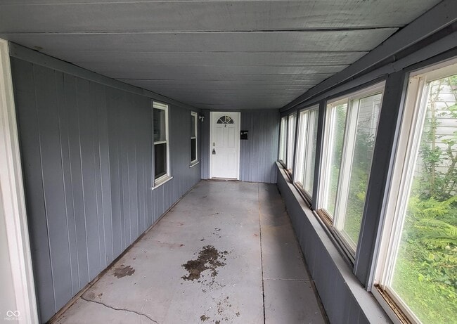 Building Photo - 520 Ruddle Ave