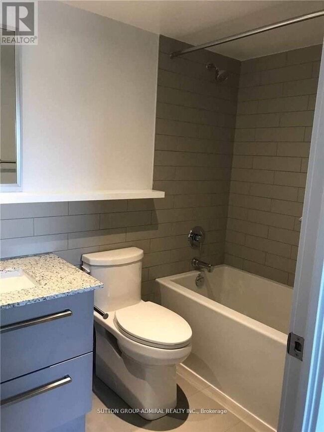 Building Photo - 160 Flemington Rd