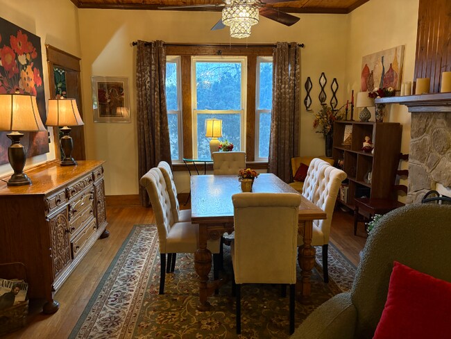 Foto del edificio - 940 S Cedar St