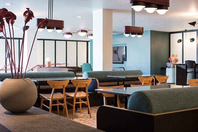 Interior Photo - The Flat at DTLA