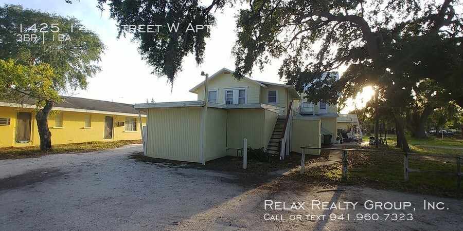 Foto principal - 1425 14th St W