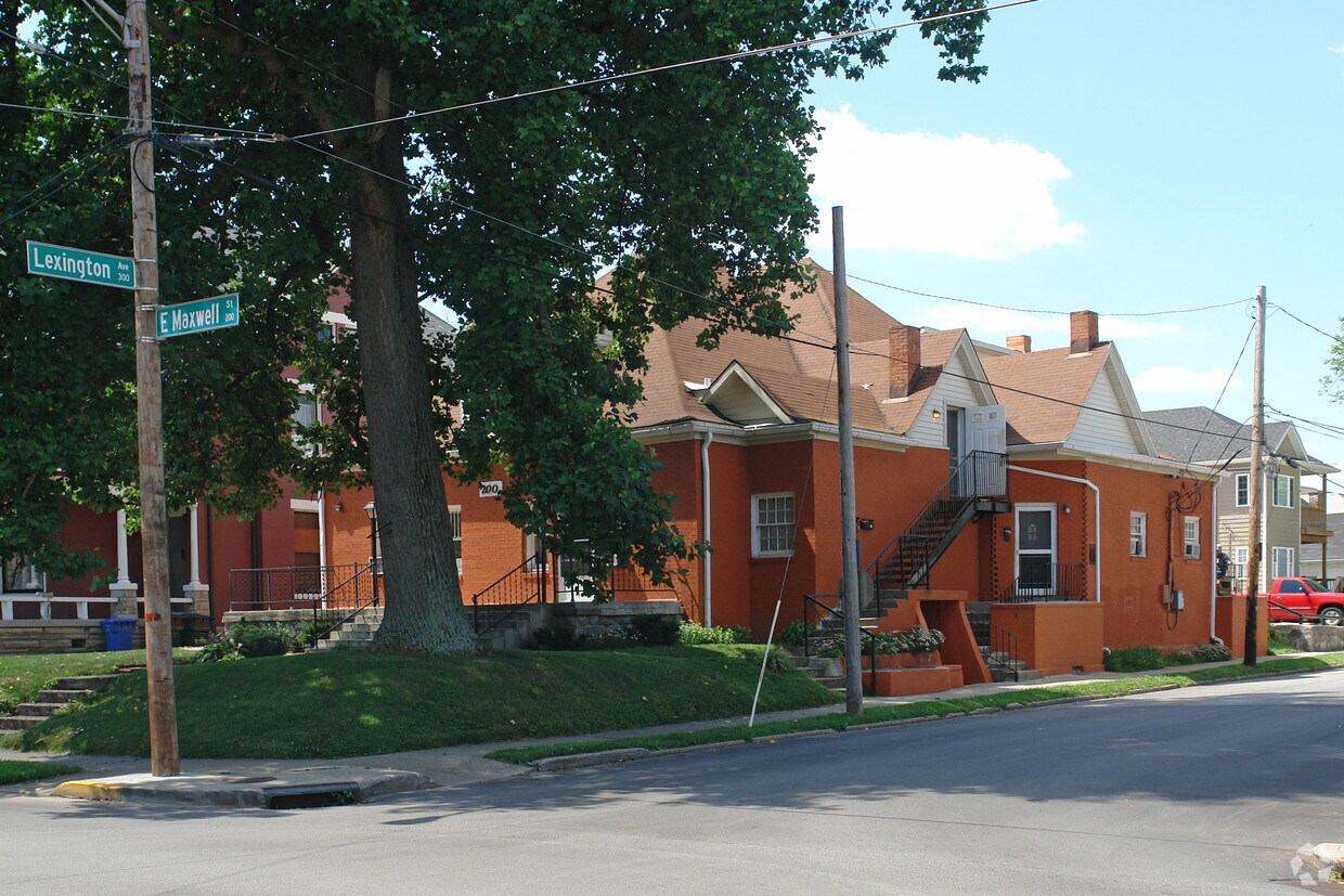 Building Photo - 200 E Maxwell St