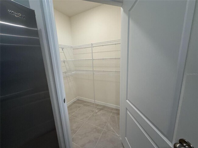 Foto del edificio - 1511 Ellesmere Ave