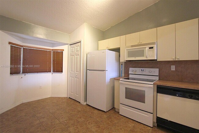 Foto del edificio - 1250 SE 31st Ct