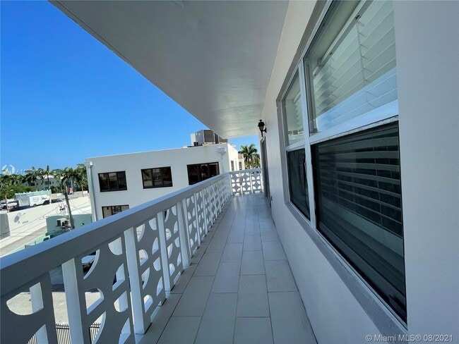 Building Photo - 4141 Nautilus Dr