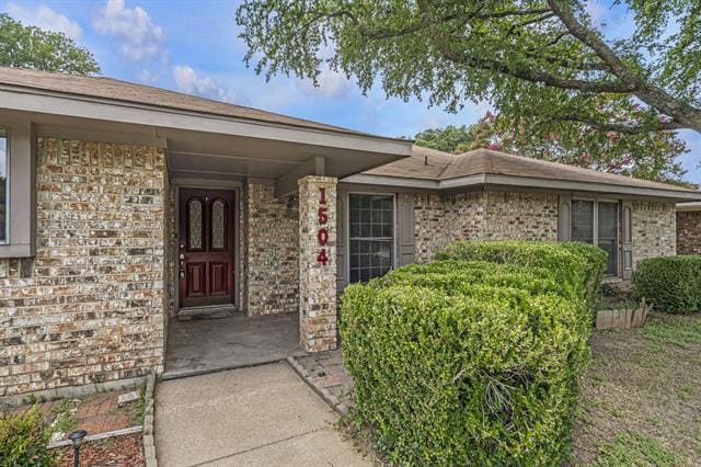 Building Photo - 1504 Wood Creek Dr