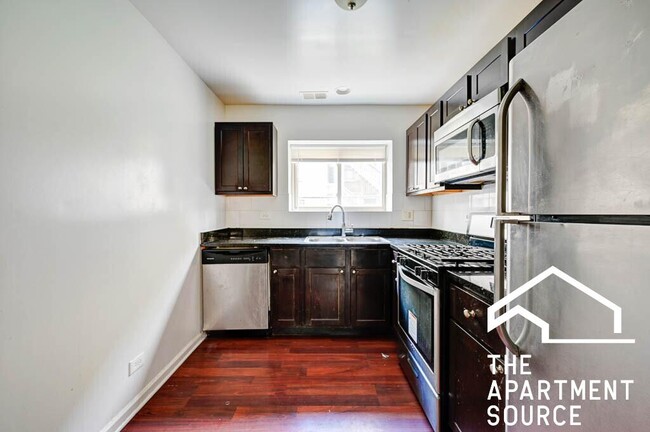 Building Photo - 2534 W Fitch Ave