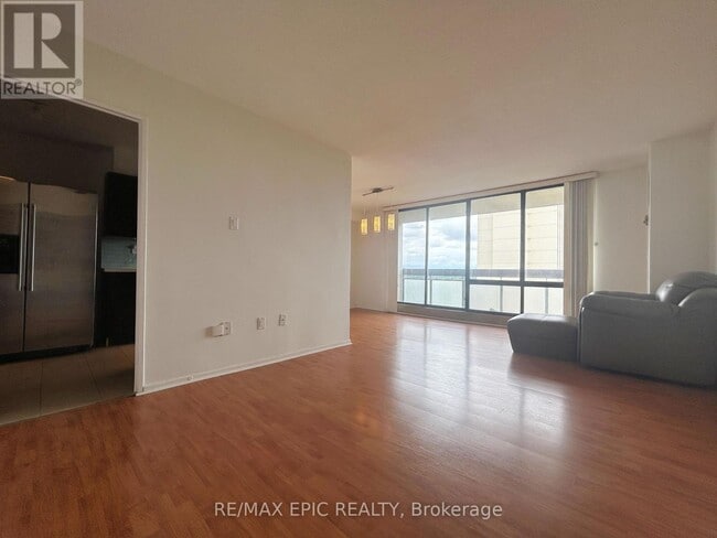 Building Photo - 350 Seneca Hill Dr