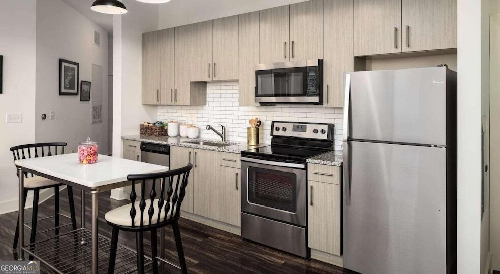 Foto principal - 5193 Peachtree Blvd