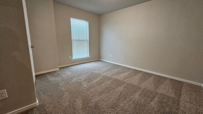 Foto del edificio - Three Bedroom Townhome in the Cooper School District