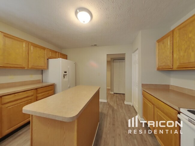 Building Photo - 1318 Grand Canyon Cir