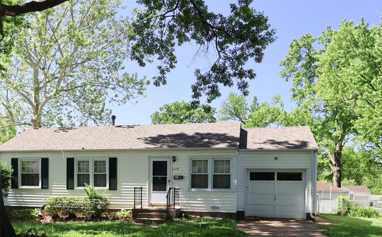 Primary Photo - 1116 Bliss Dr