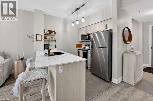 Photo du bâtiment - 16 Concord Pl