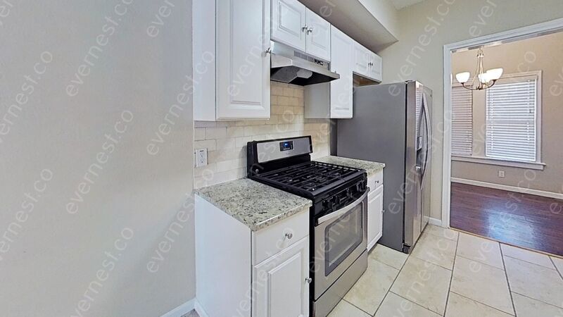 Primary Photo - 107 Parkmoor Ct