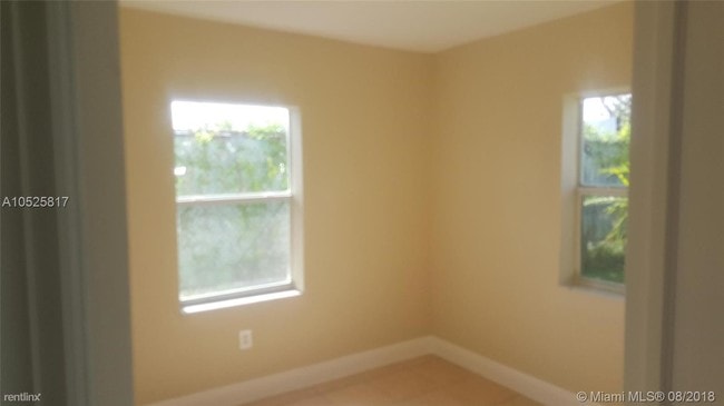 Building Photo - 2 br, 1 bath  - 190 Fisherman St