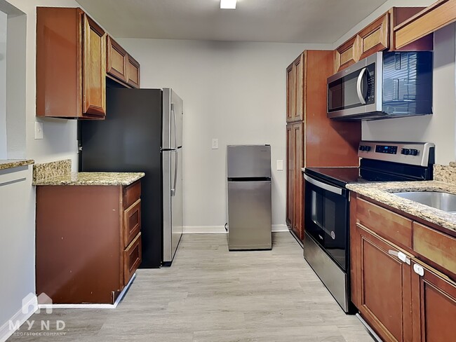 Building Photo - 4307 Sky Line Dr