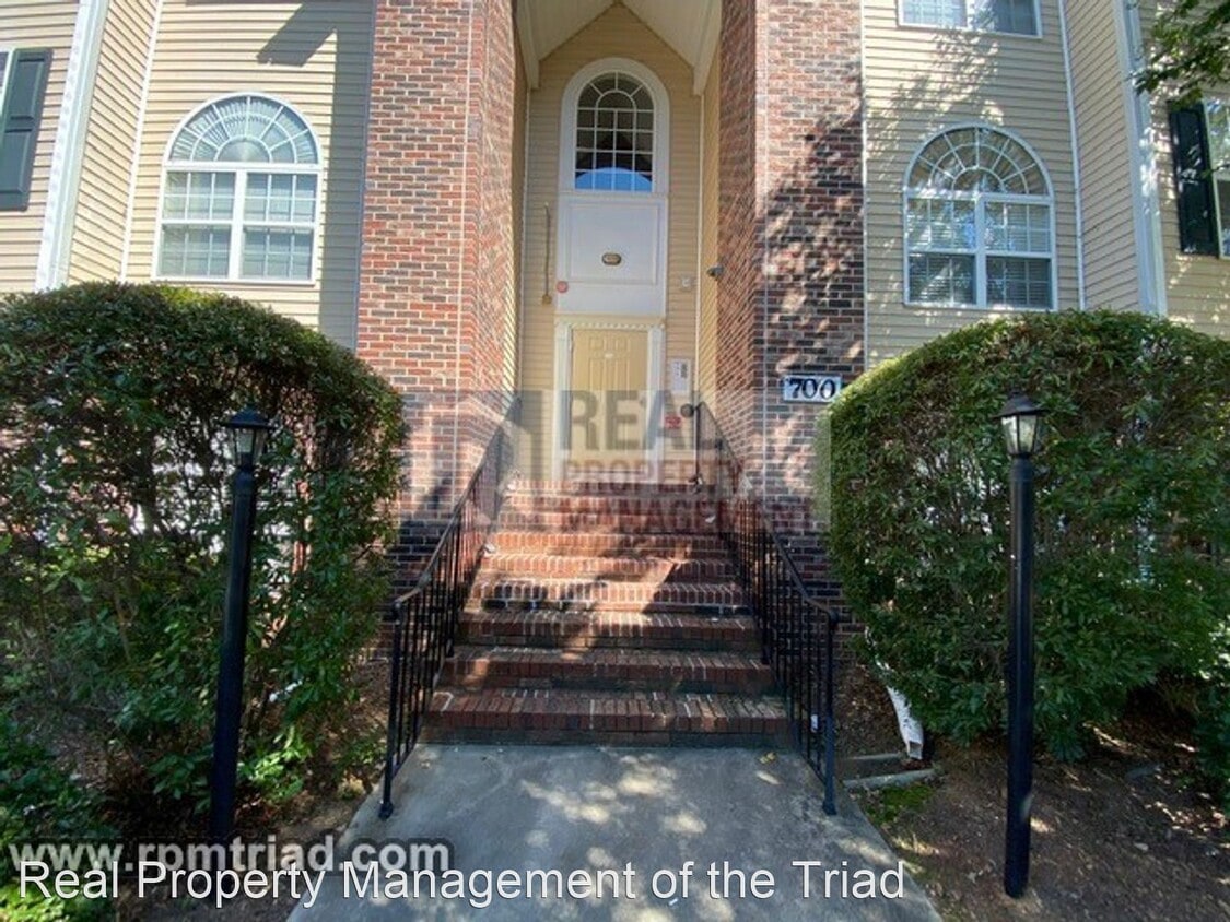 Primary Photo - 2 br, 2 bath House - 713 Ivy Glen Dr
