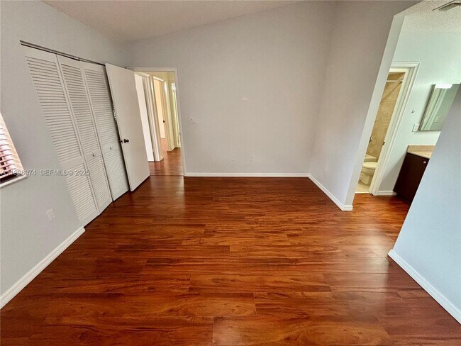 Foto del edificio - 11820 SW 80th St