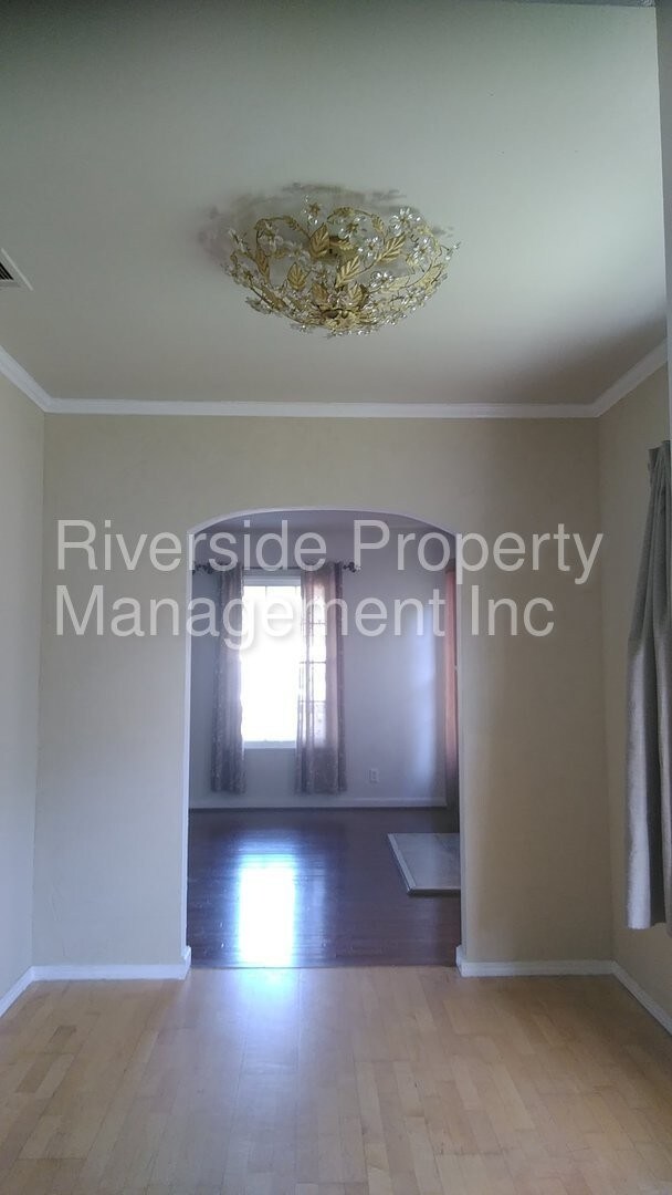 Foto del edificio - 5928 Birch St