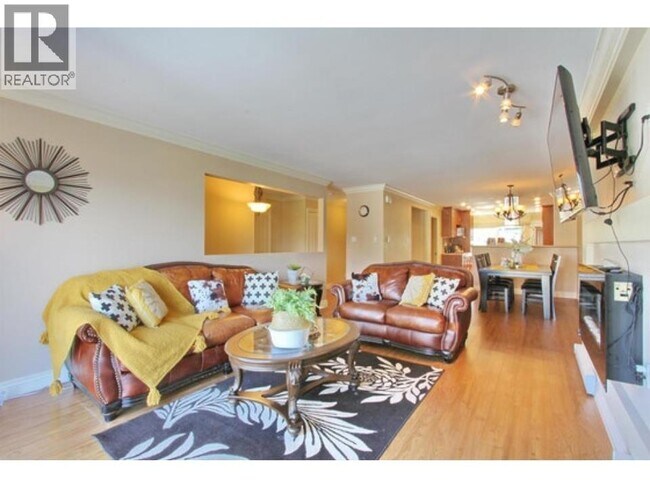 Photo du bâtiment - 7222 Pandora St