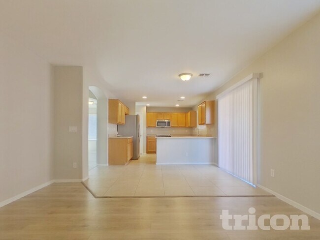 Foto del edificio - 4442 W Apollo Rd