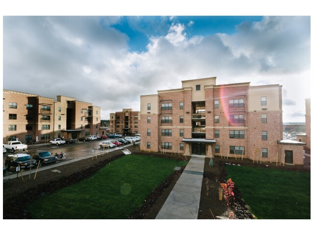 Building Photo - Yugo Flagstaff Grove
