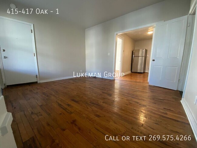 Foto del edificio - 415-417 Oak-1