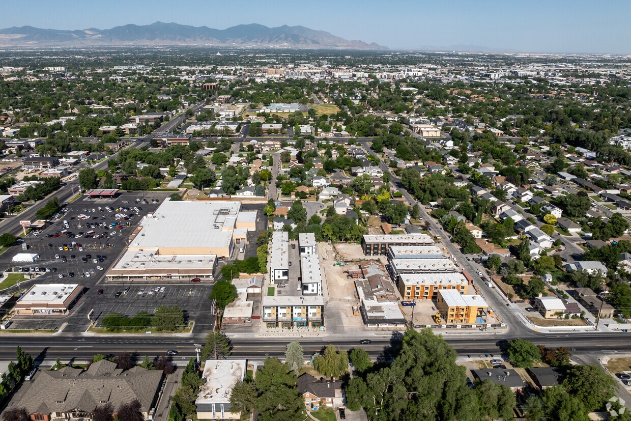 Community Context - The Collaborative