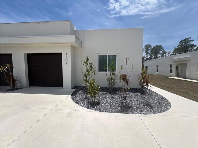 Building Photo - 12073 Henley Ave