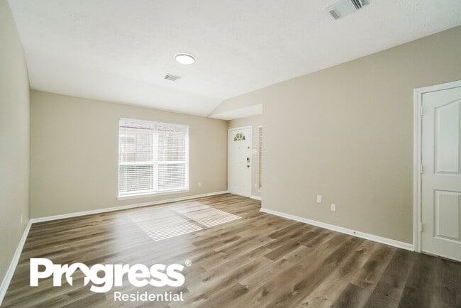 Building Photo - 22906 Sugar Bear Dr