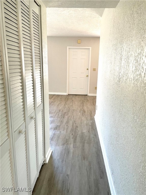 Building Photo - 4603 Bayshore Dr