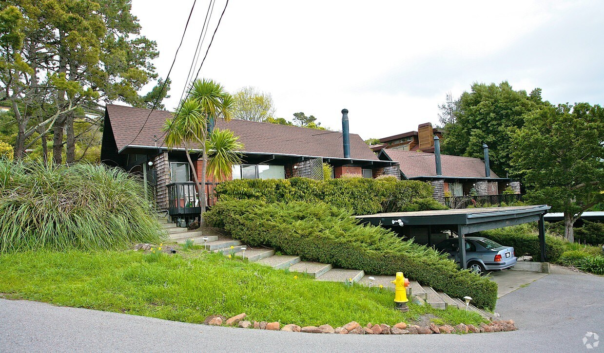 Primary Photo - 248 Esperanza Ave