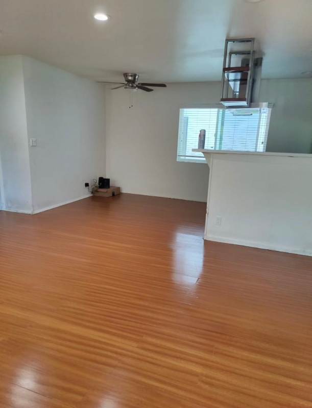 Building Photo - 2428 Penmar Ave
