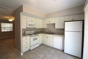 Foto del edificio - 524 Briarwood Rd