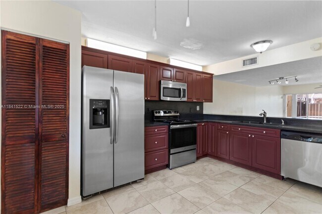 Foto del edificio - 1357 NW 123rd Ave