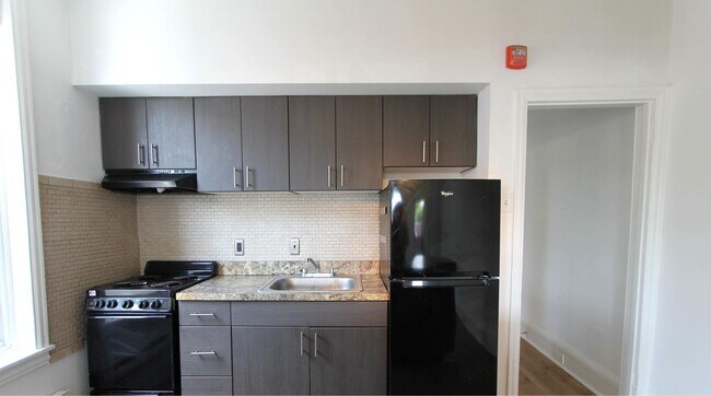 Foto del edificio - 7118 Germantown Ave